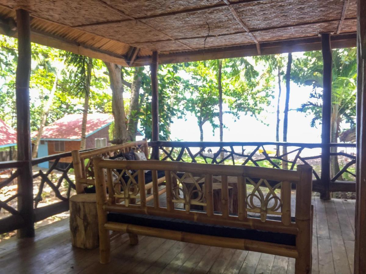 Beach House Resort And Dive Center Mambajao Bagian luar foto